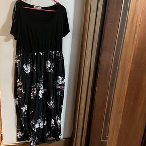 Nemidor size 16 black maxi dress